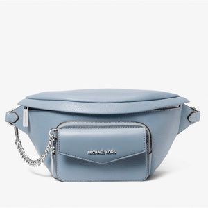 MICHAEL KORS Maisie Large Pebbled Leather
2-in-1 Sling Pack 🚨
